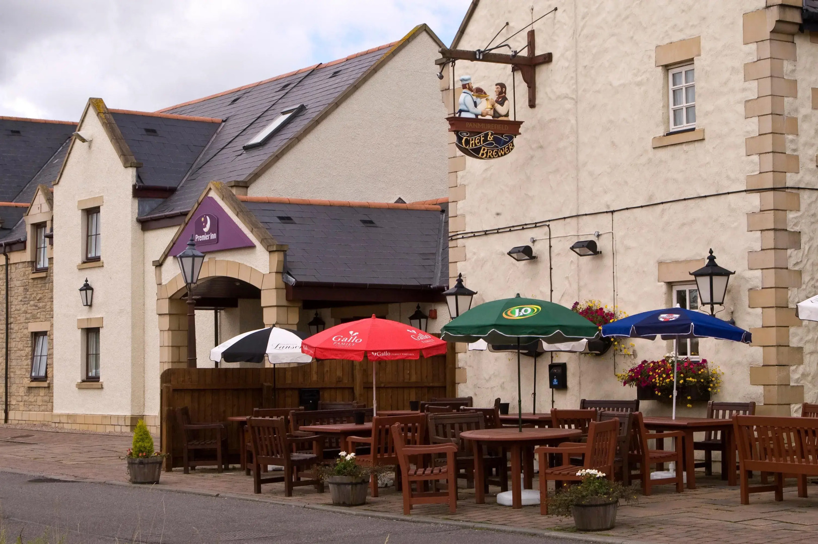 Premier Inn Dundee East
