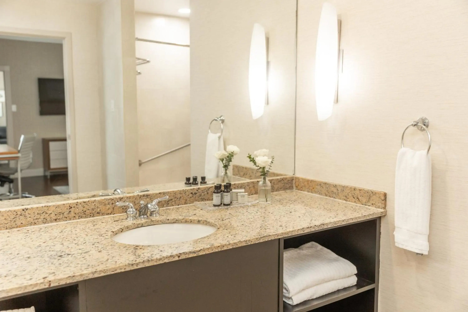 The Lord Nelson Hotel & Suites