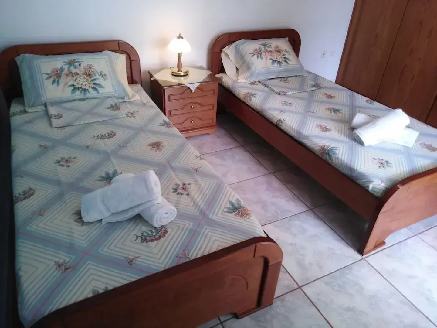 New Panorama Studios (ELECTRIC CAR CHARGING STATION)