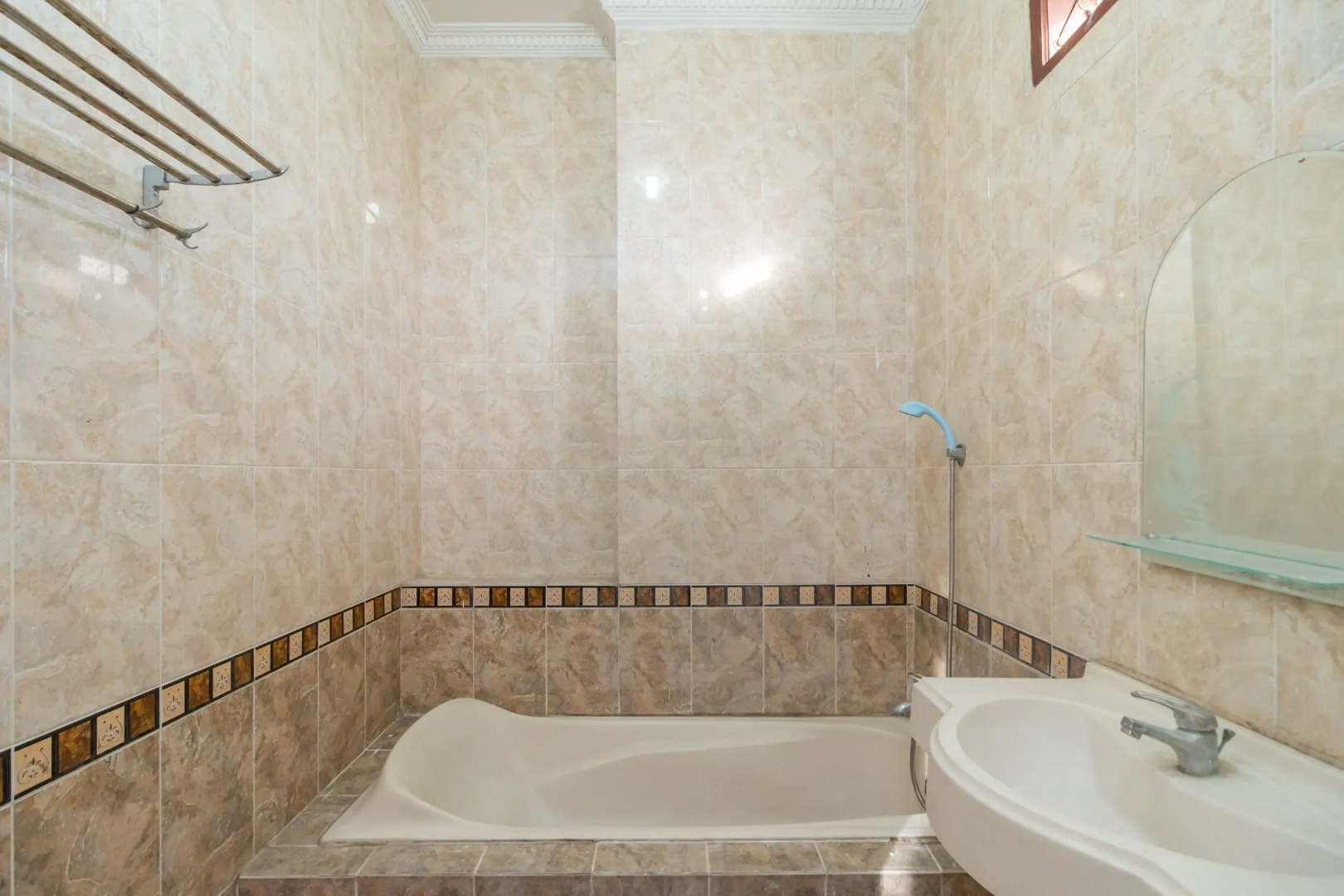 RedDoorz near Silangit International Airport