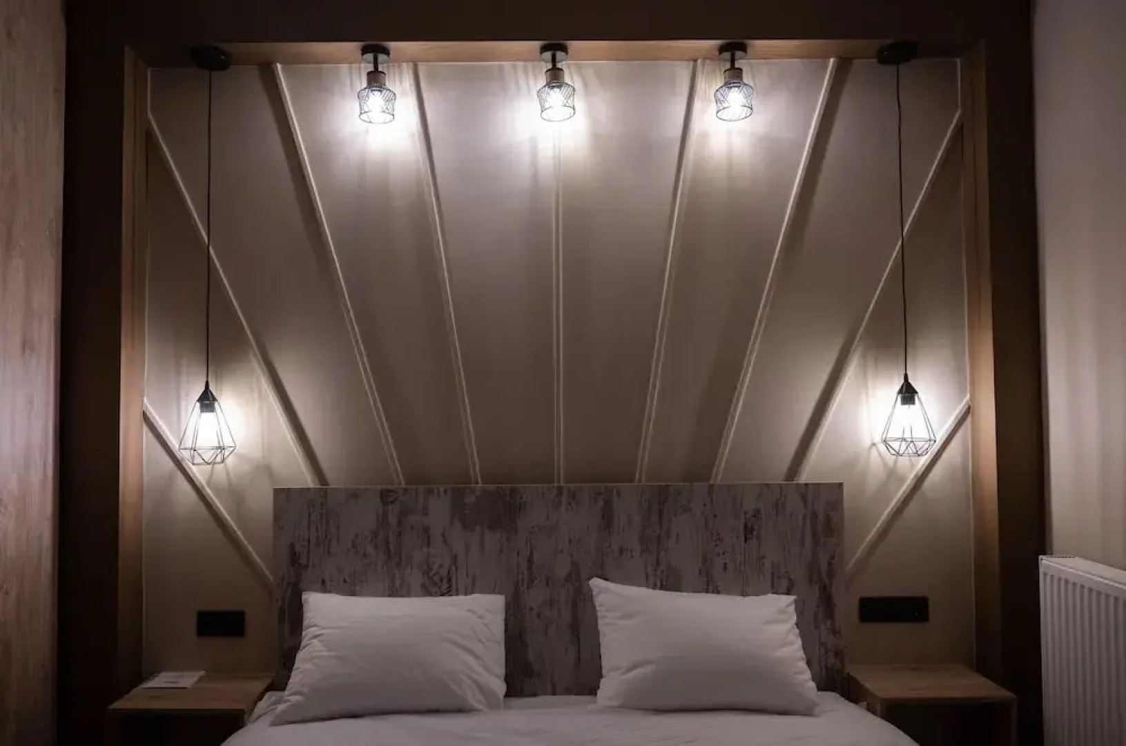 Aurora Breeze Trikala Town