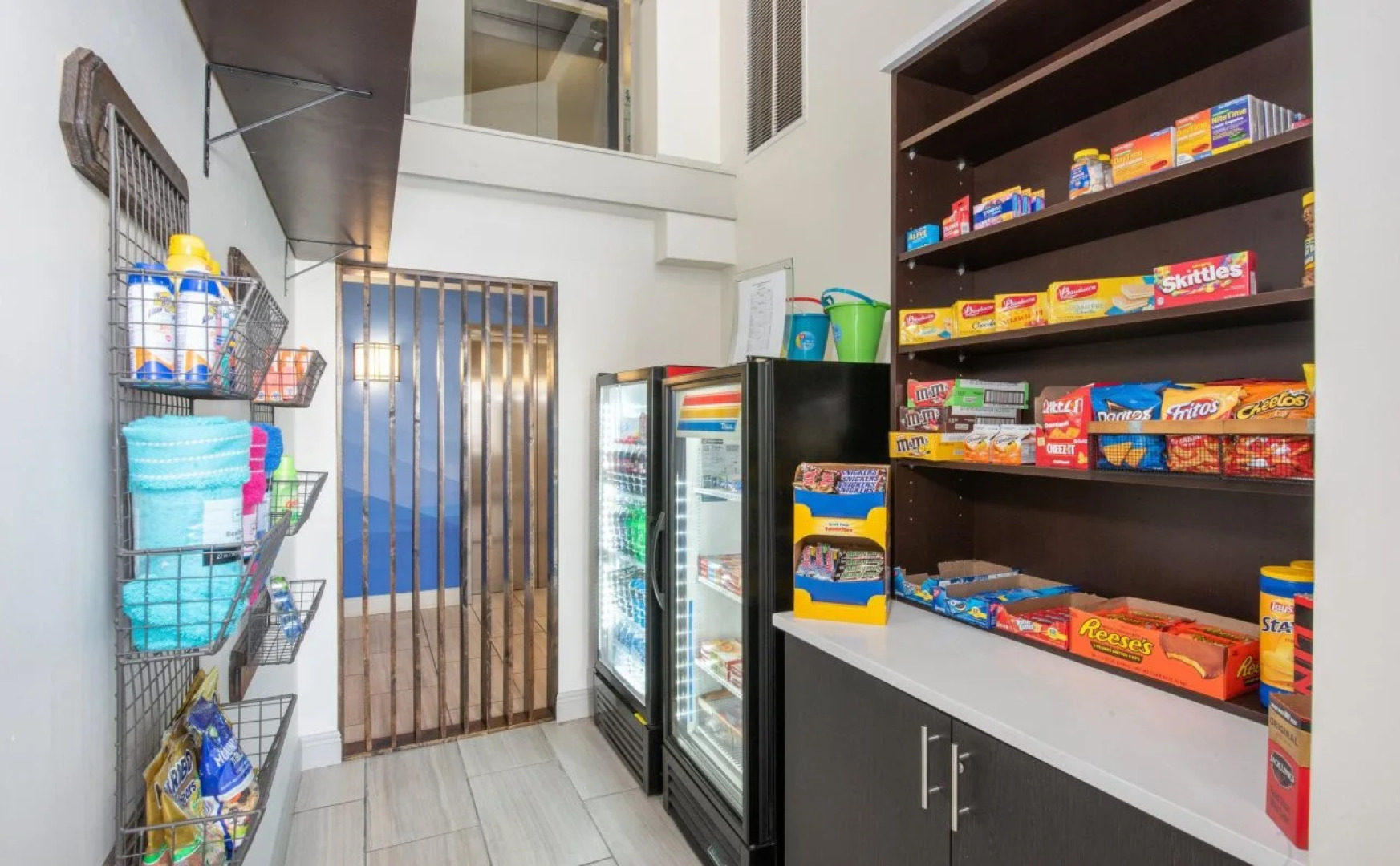 Holiday Inn Express & Suites Bradenton West by IHG