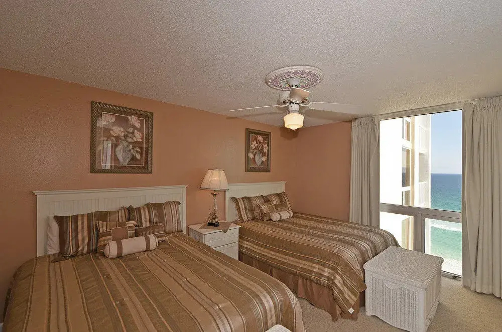 Shoreline Towers by Southern Vacation Rentals