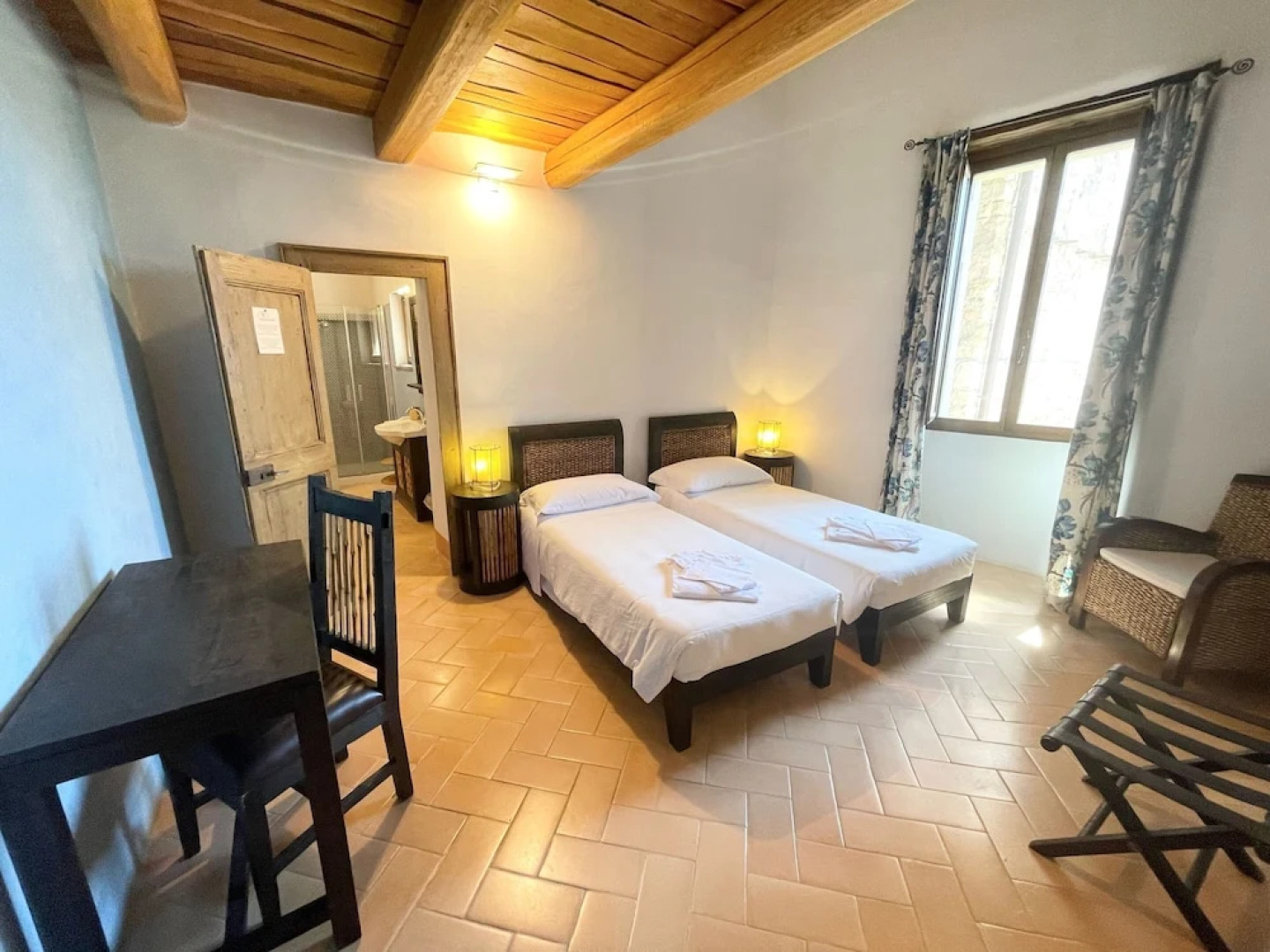 Spoleto Tranquilita Sleeps 20 With Wifi Pool Yoga Studio Gardens and Views