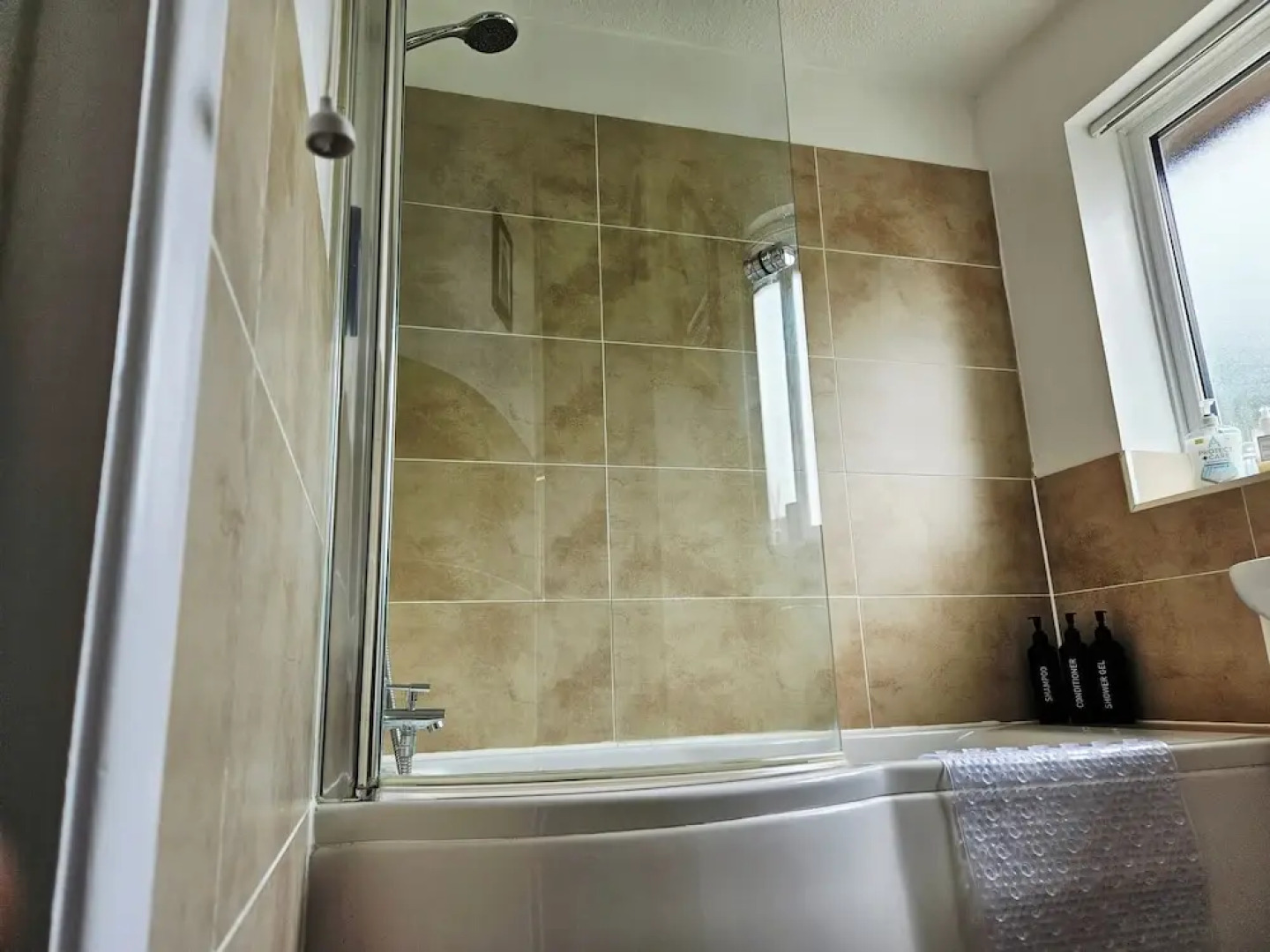 Willow Retreat - House in Burbage- Sleeps2- Garden