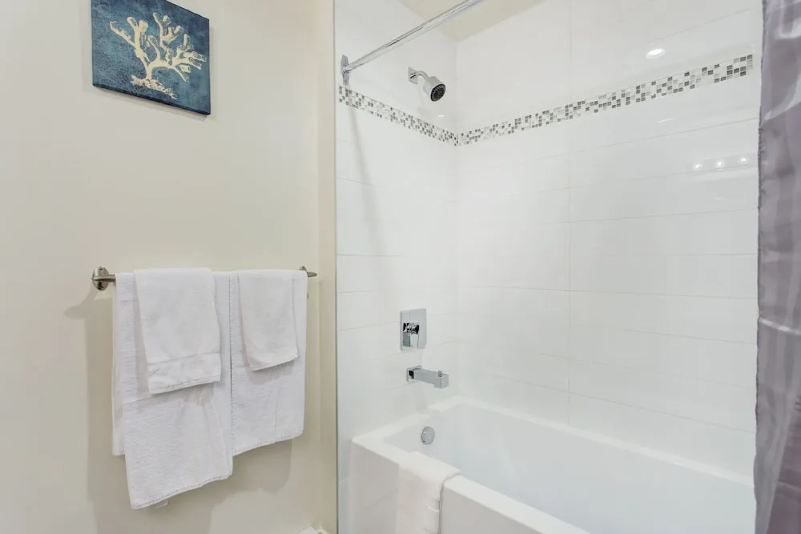 Place des Festivals Serviced Apartments by Hometrotting