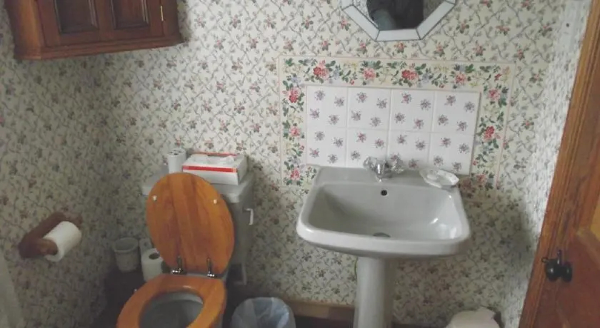 Barrachandroman, The Barn