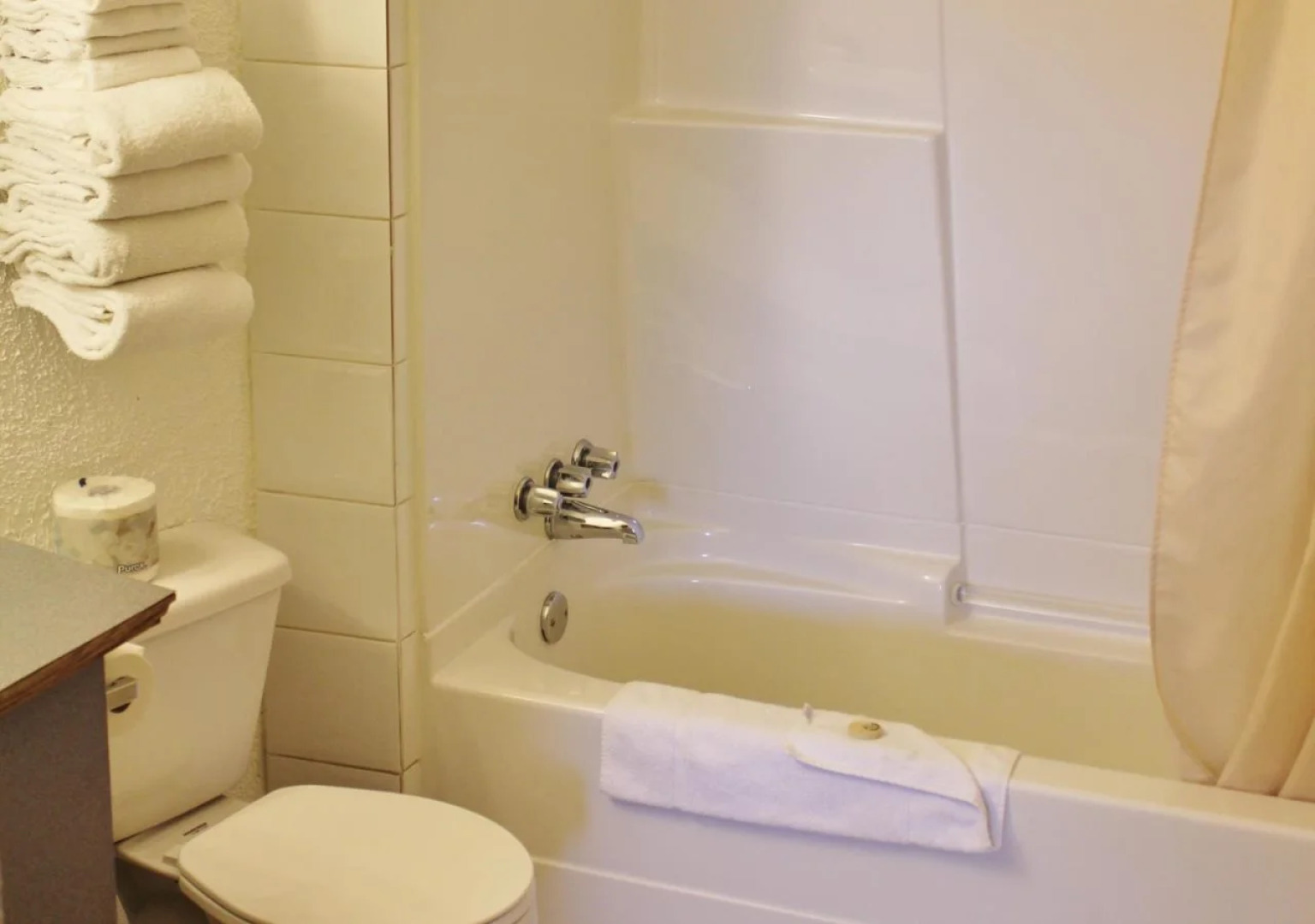 Canadas Best Value Inn