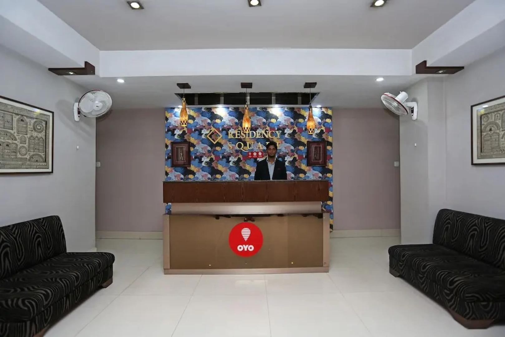 OYO 2737 Residency Square