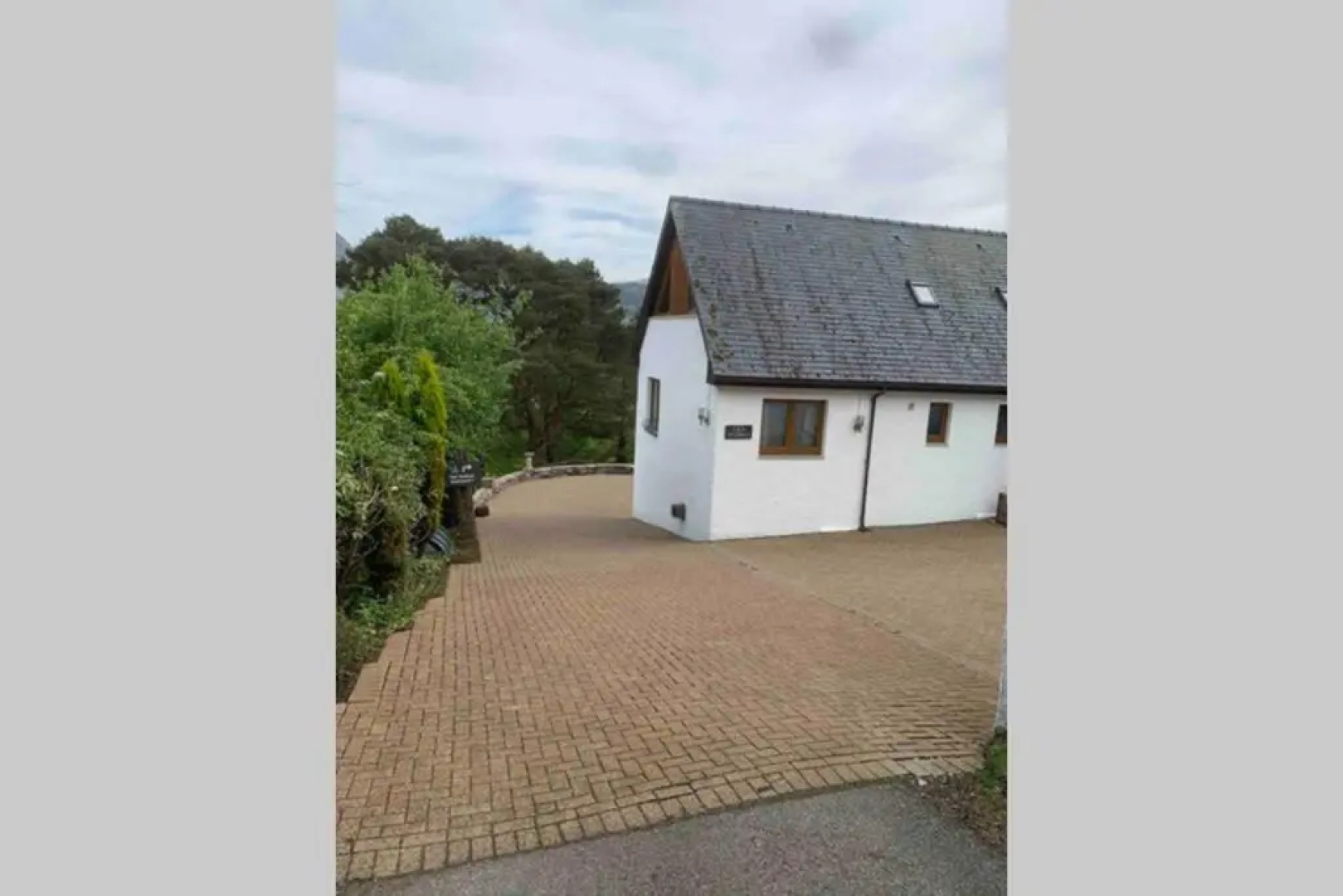 Tigh Stobban Apartment 1