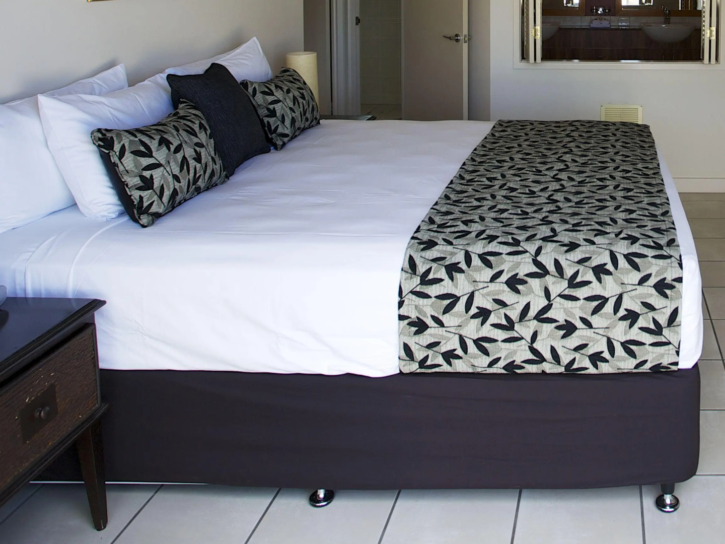 Portside Whitsunday Hotel