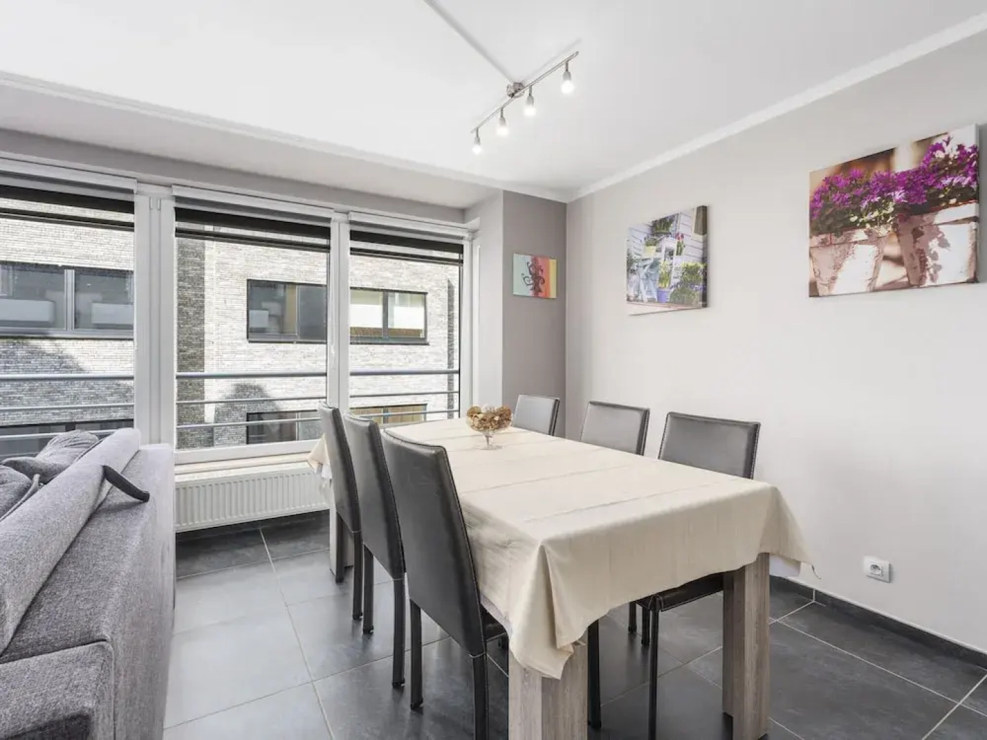 Pleasant Apartment on the 2nd Floor