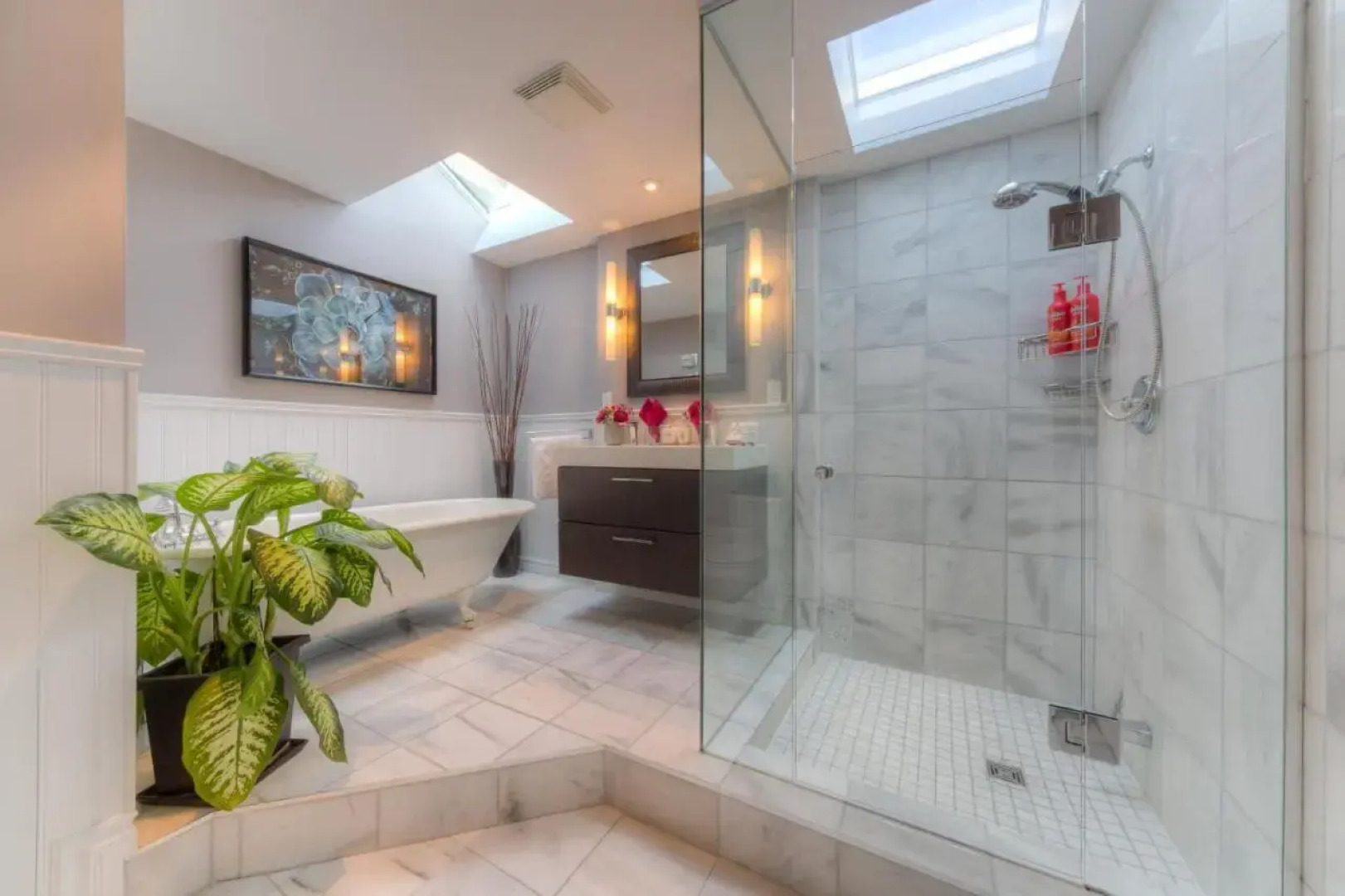 Downtown Luxury Victorian Retreat