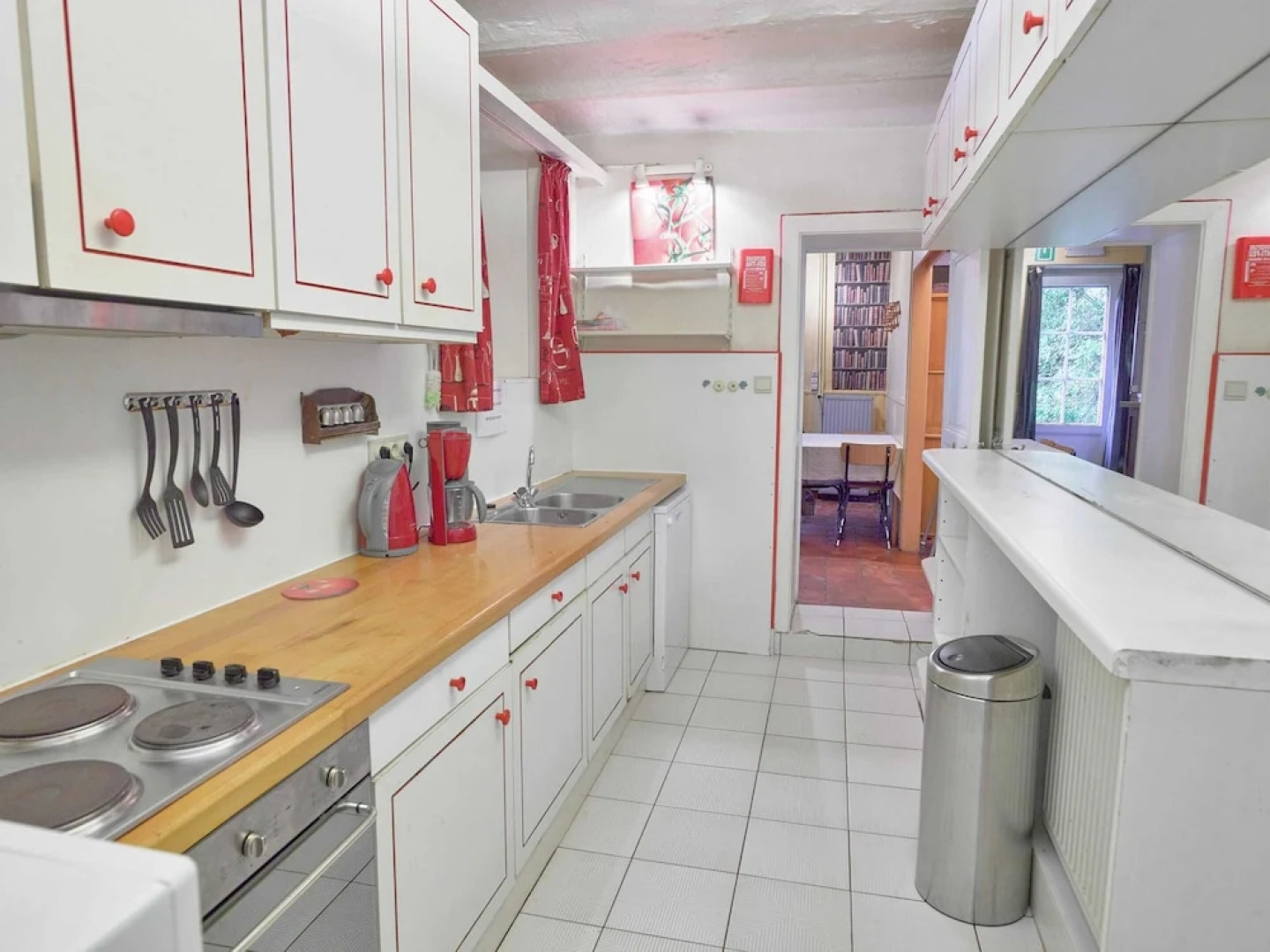 Spacious Family Home, Sosoye