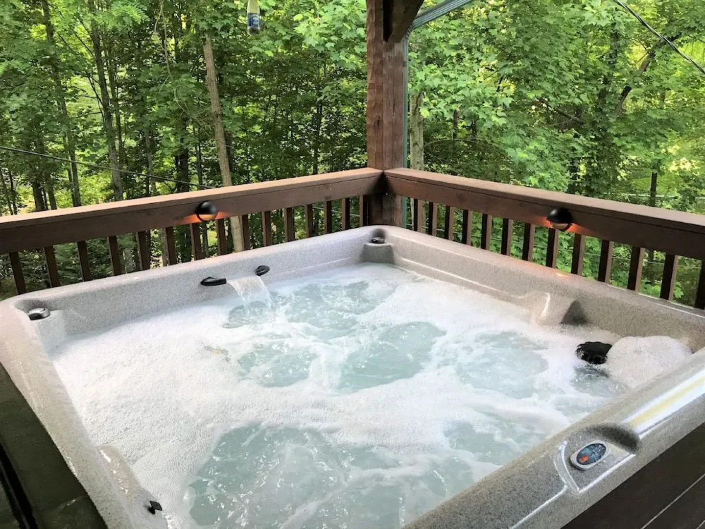 A Slice Of Heaven 2 Bedroom Cabin by RedAwning