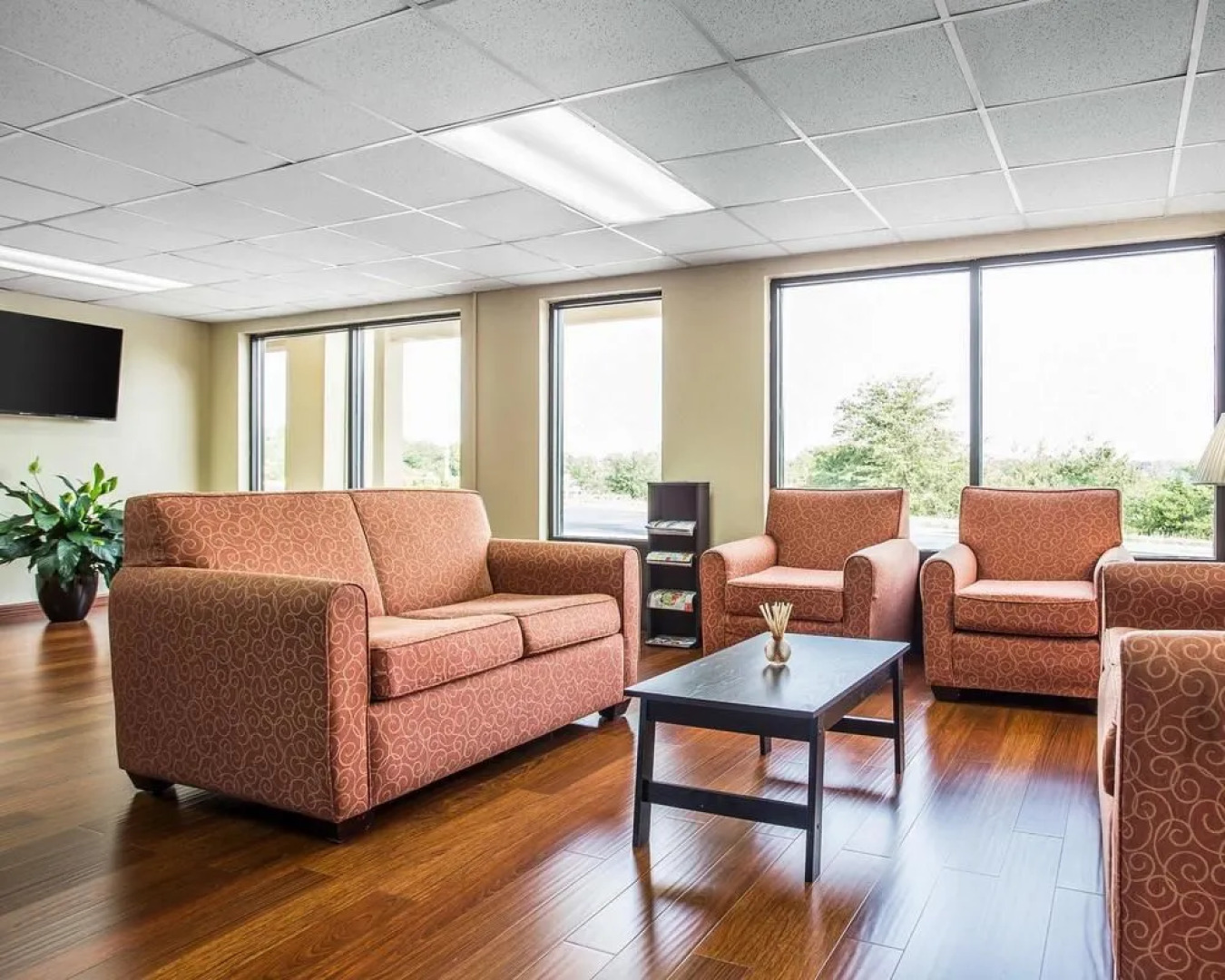 Super 8 Claremont East Hickory