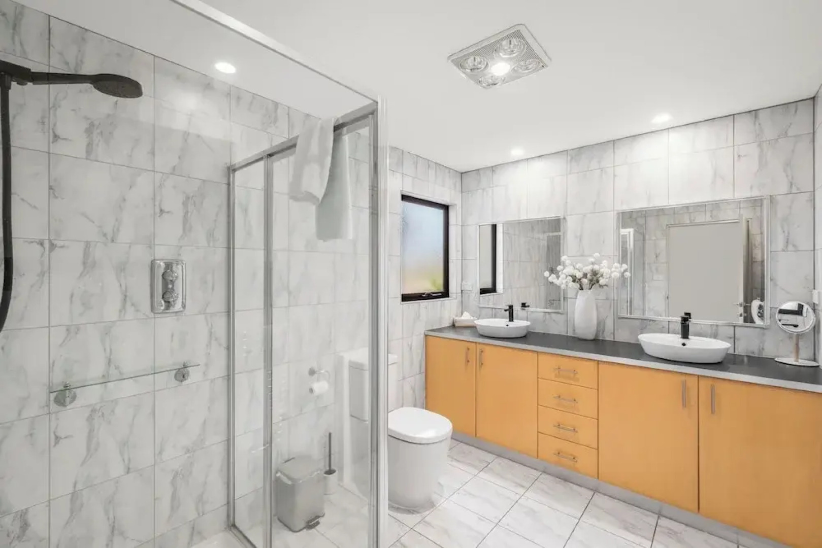 Tree Top Views - 4 Bedroom House