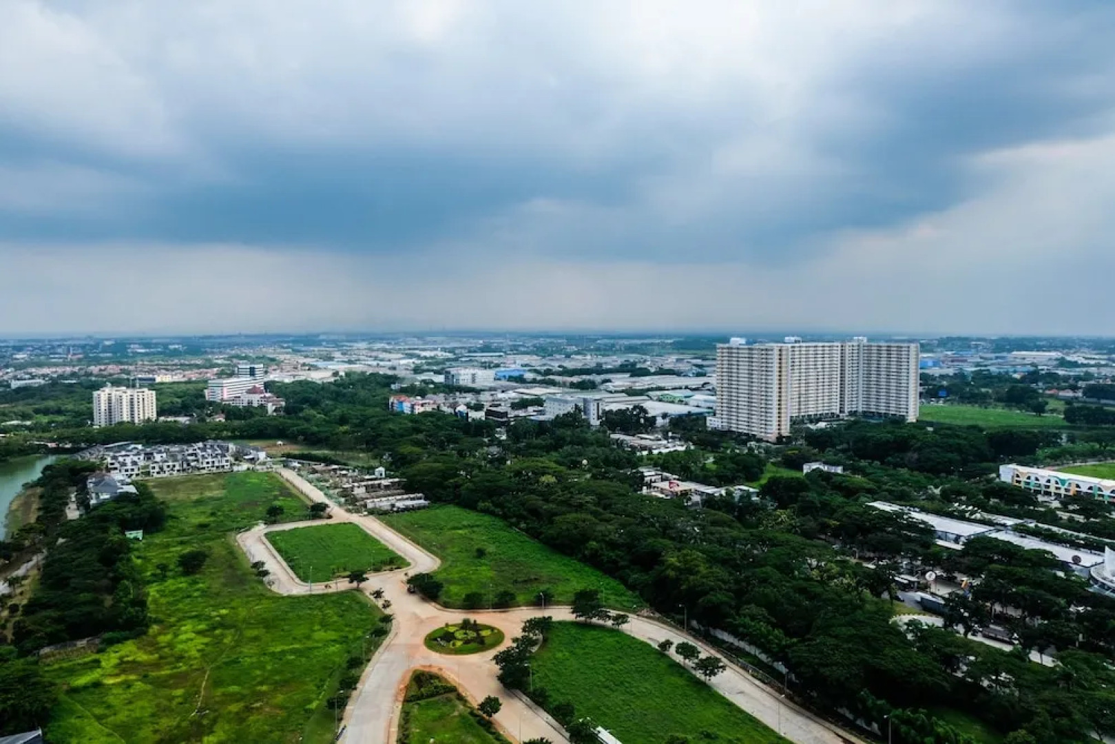 Warm and Homey Studio at The Oasis Cikarang Apartment By Travelio