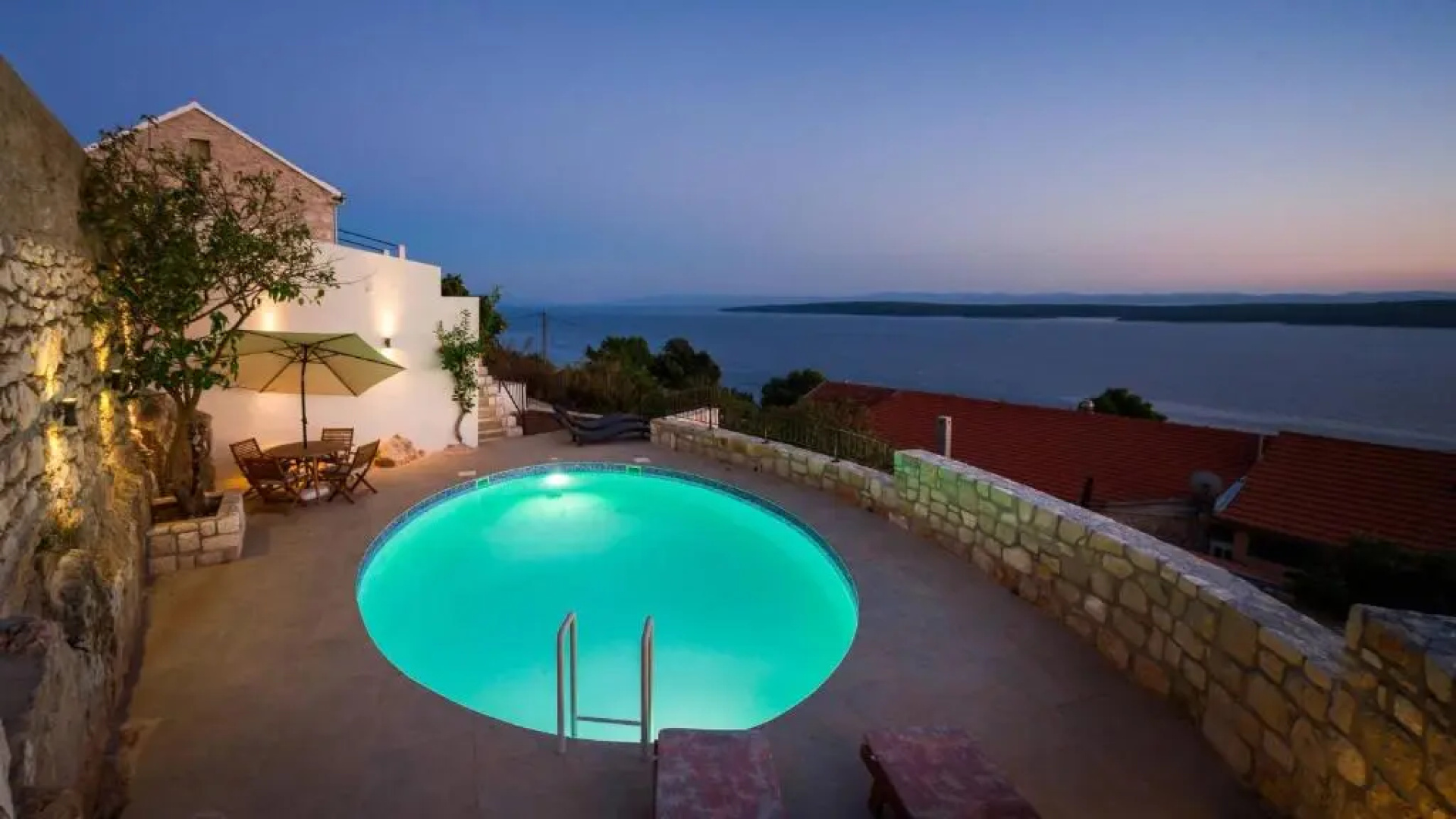 Old Tree Villa