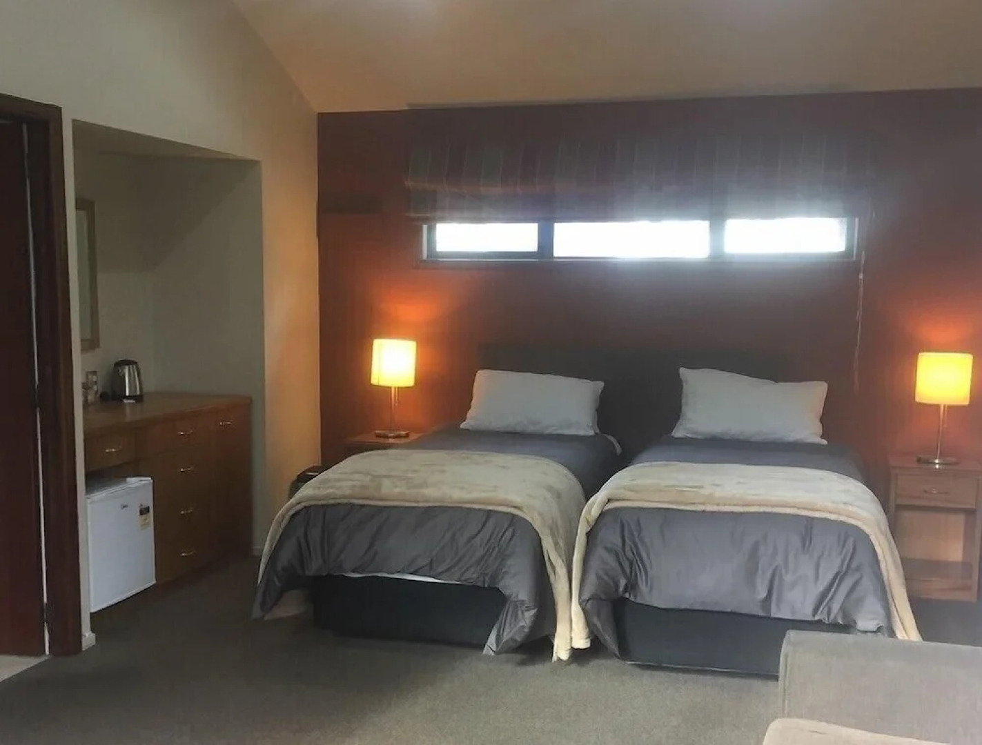 18 Jollies Pass Rd - Garden Studio 348