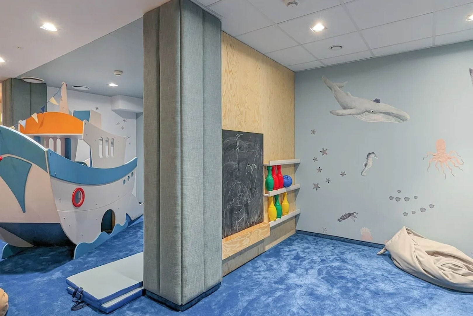 Two-bedroom Accepting Pets by Renters