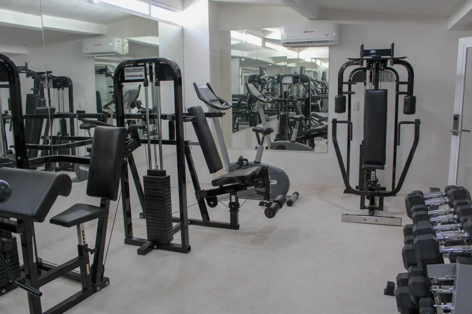 Hotel Marina Resort & Beach Club