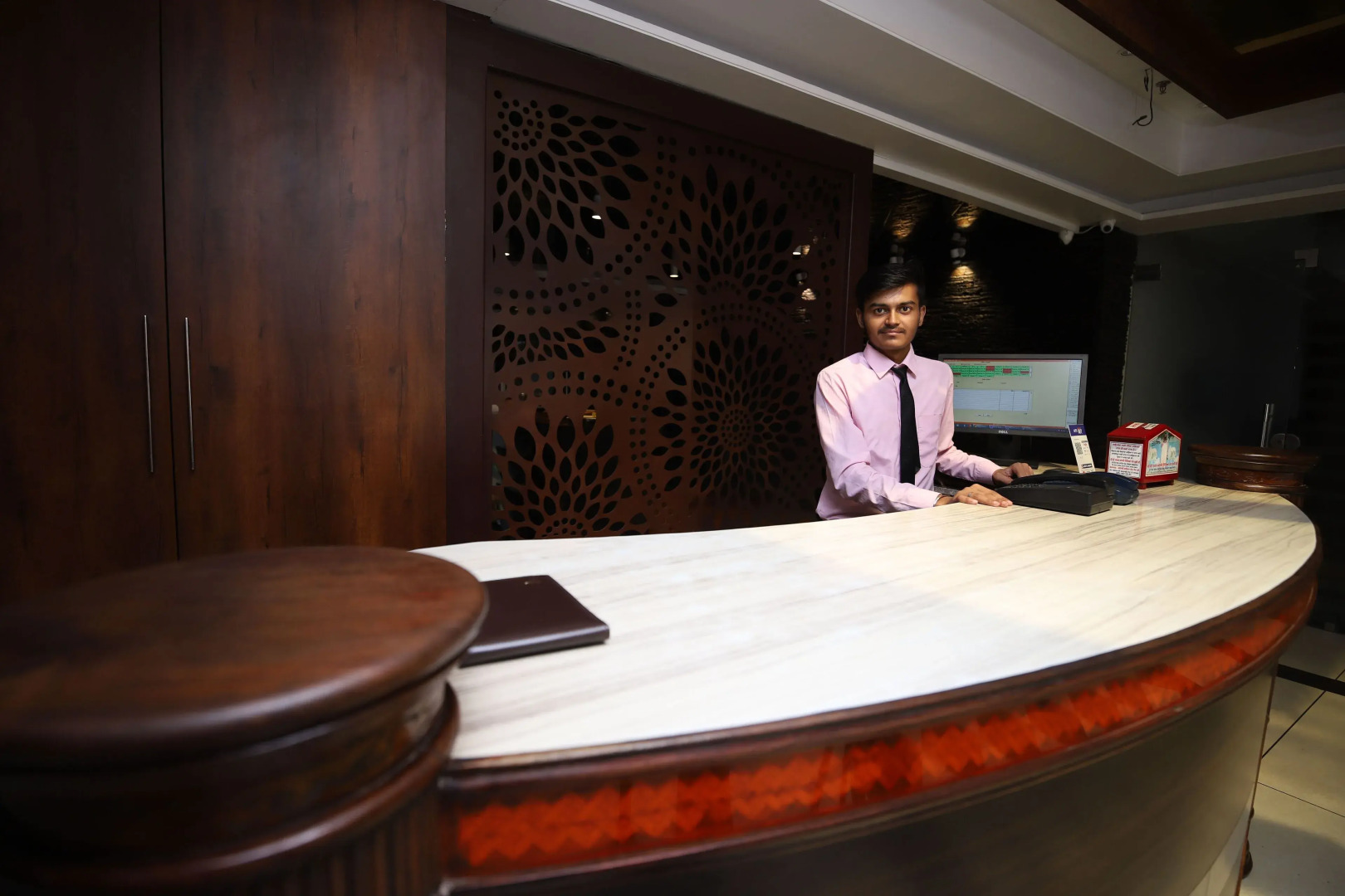 Visit Hotel & Restaurant