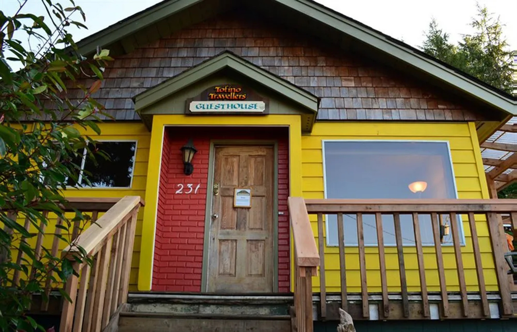 Tofino Travellers Guesthouse