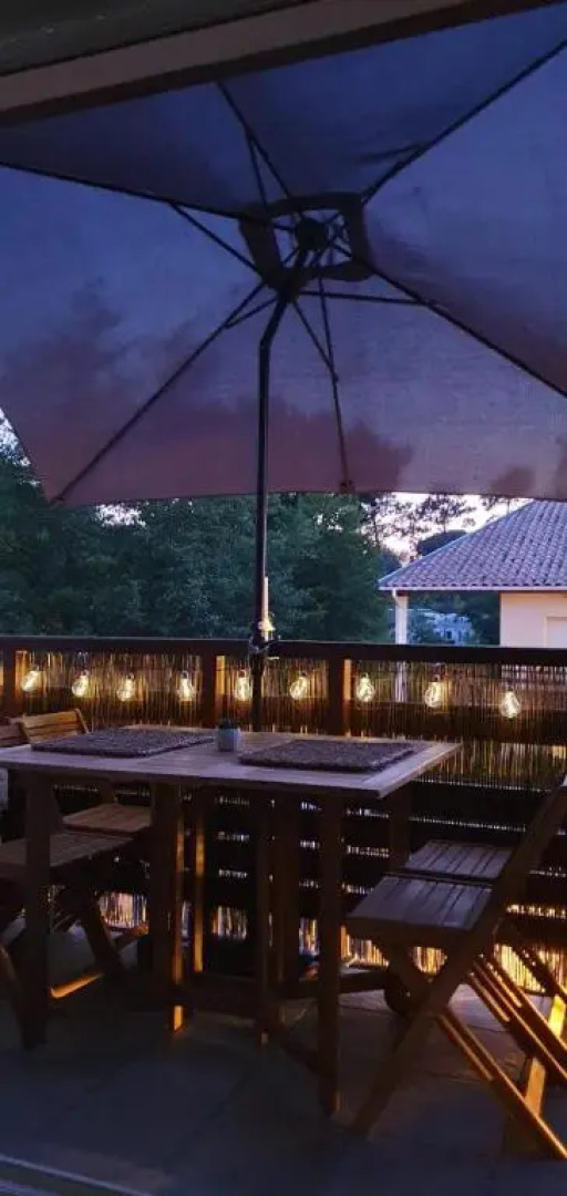 Appartement 2 chambres Balcon Parking privé Centre Village