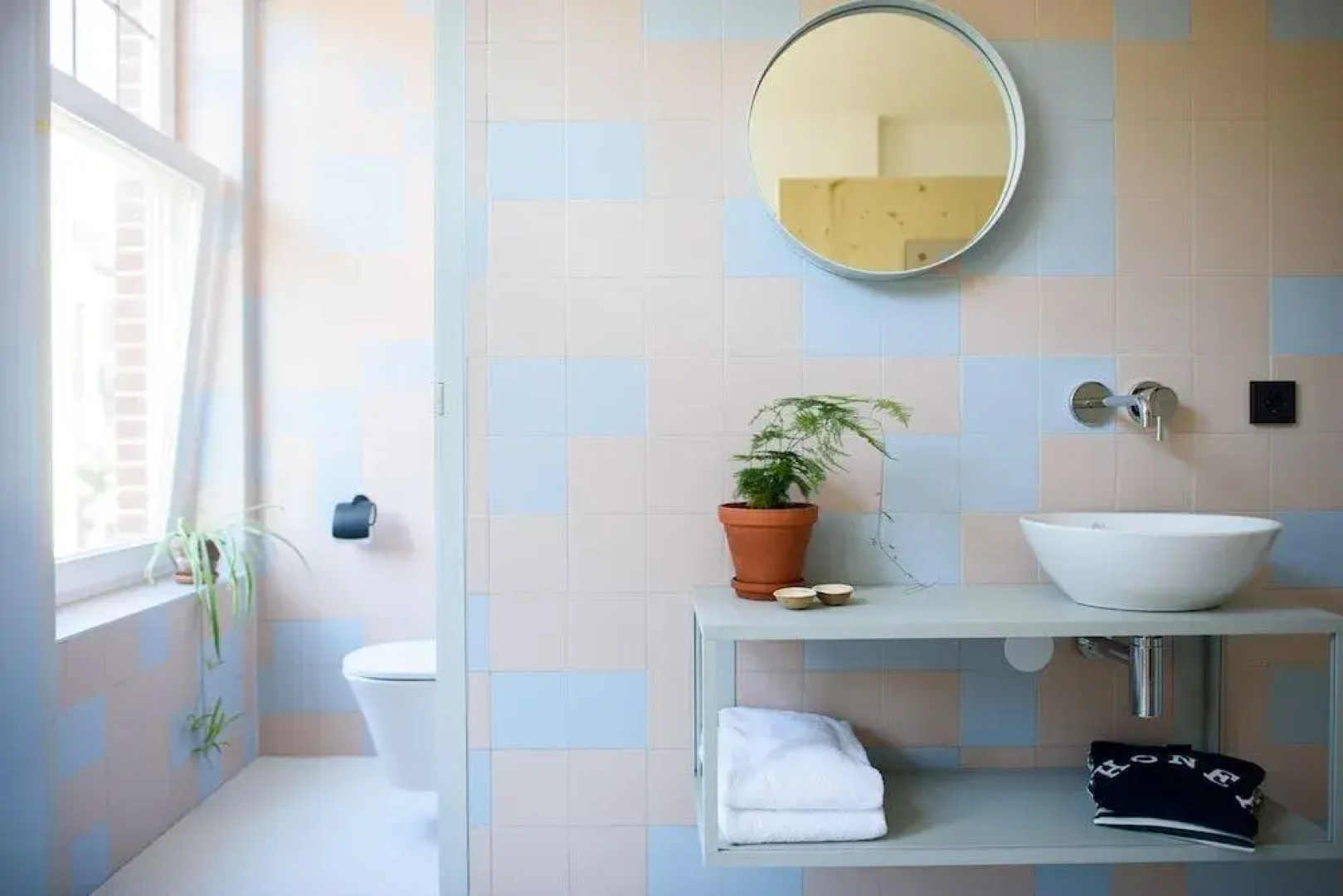 The Green Elephant Hostel & Spa