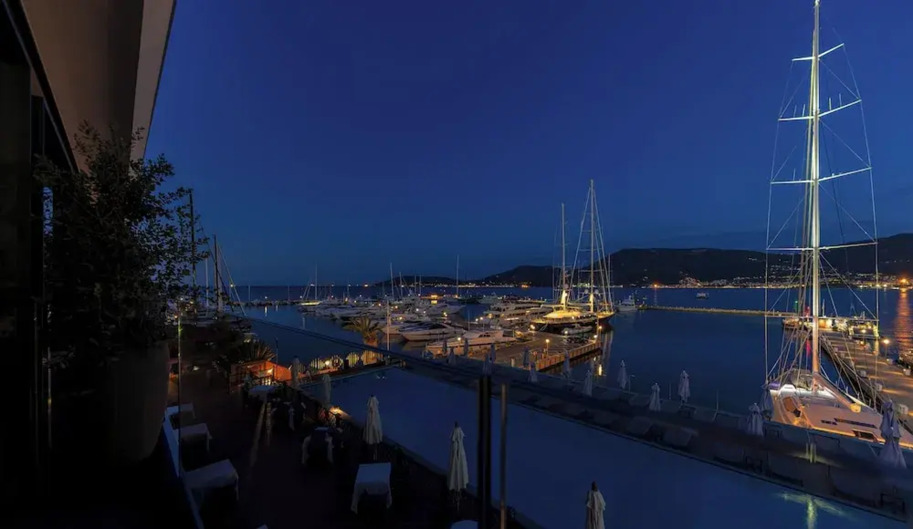 Porto Lotti Suite Hotel