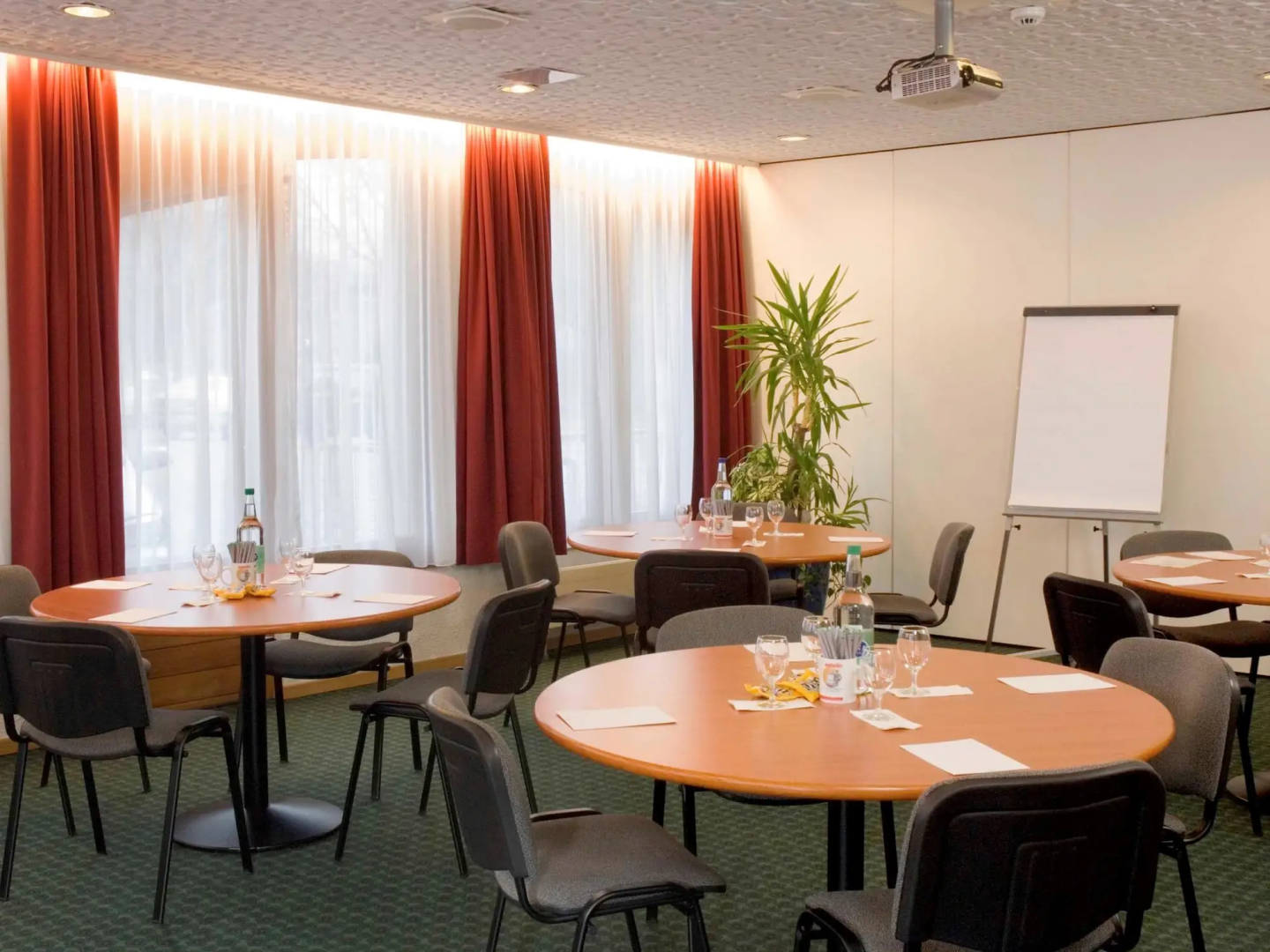 ibis Sion Hotel