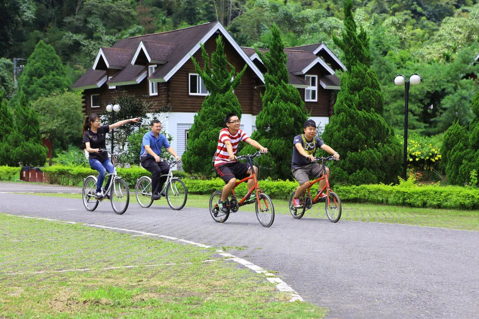 CRYSTAL RESORT - Continental Club