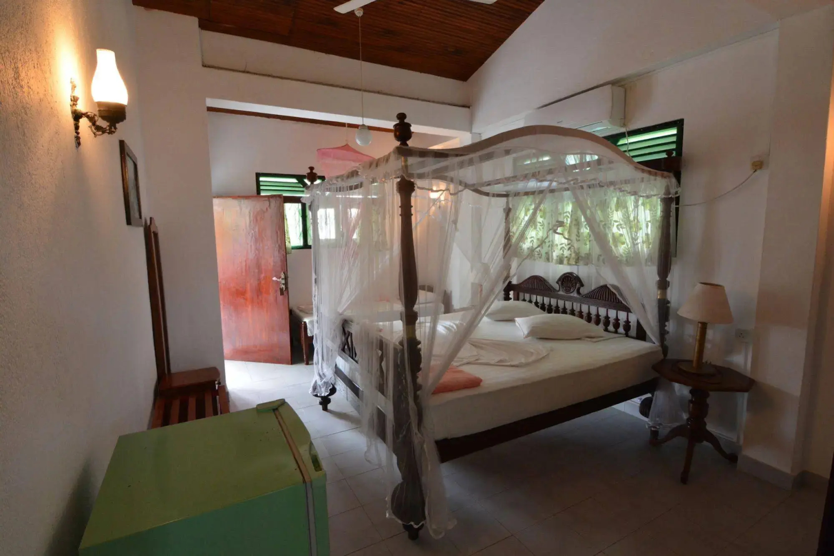 Sea View Beach Unawatuna Hotel