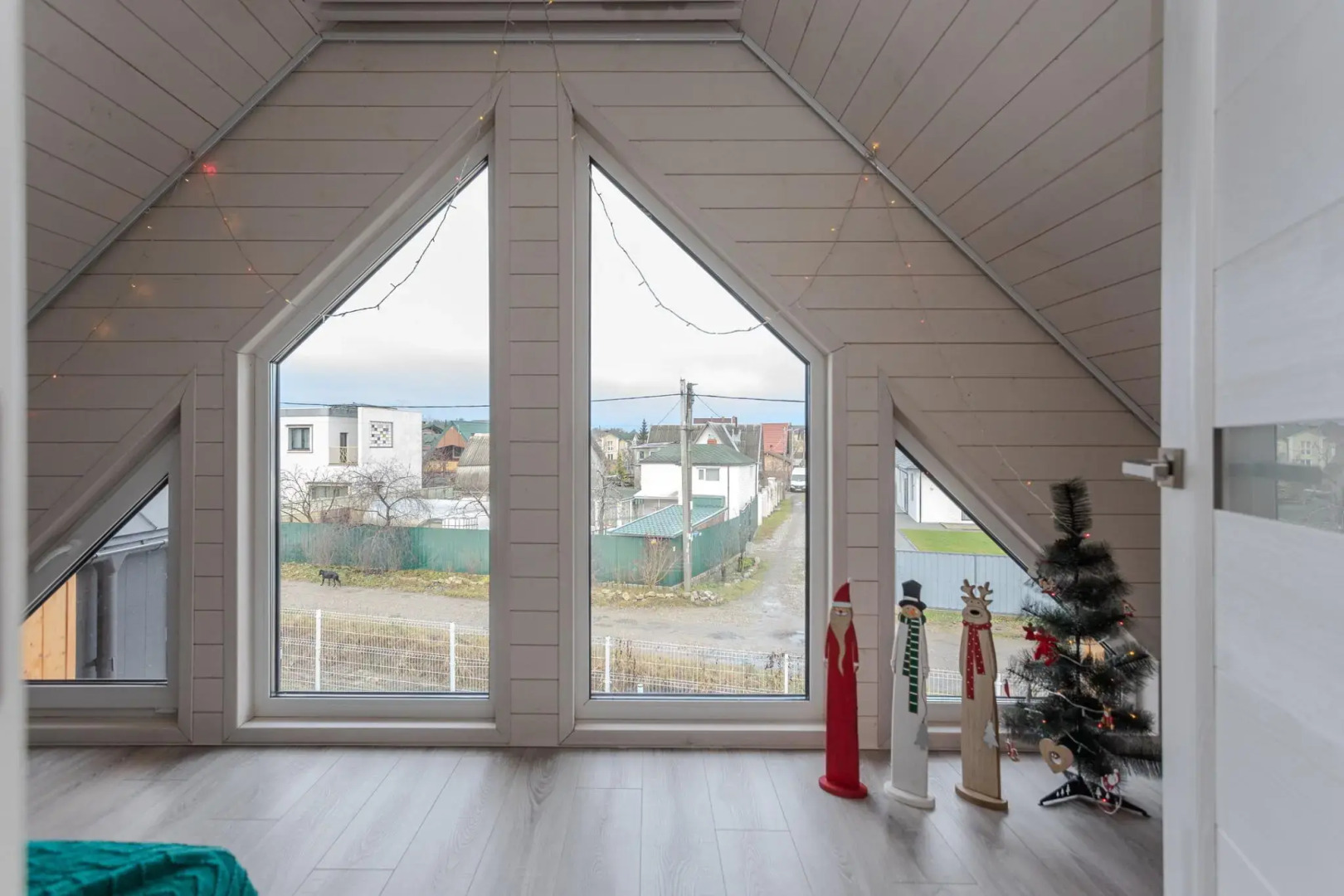 Коттеджи с баней на Вишнёвом бульваре 22