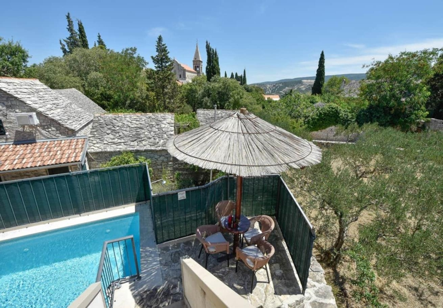 Holiday house Niksi - with pool: Skrip, Island Brac