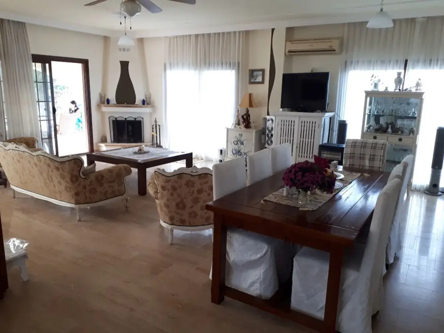 Sea Breeze Mountain Villa