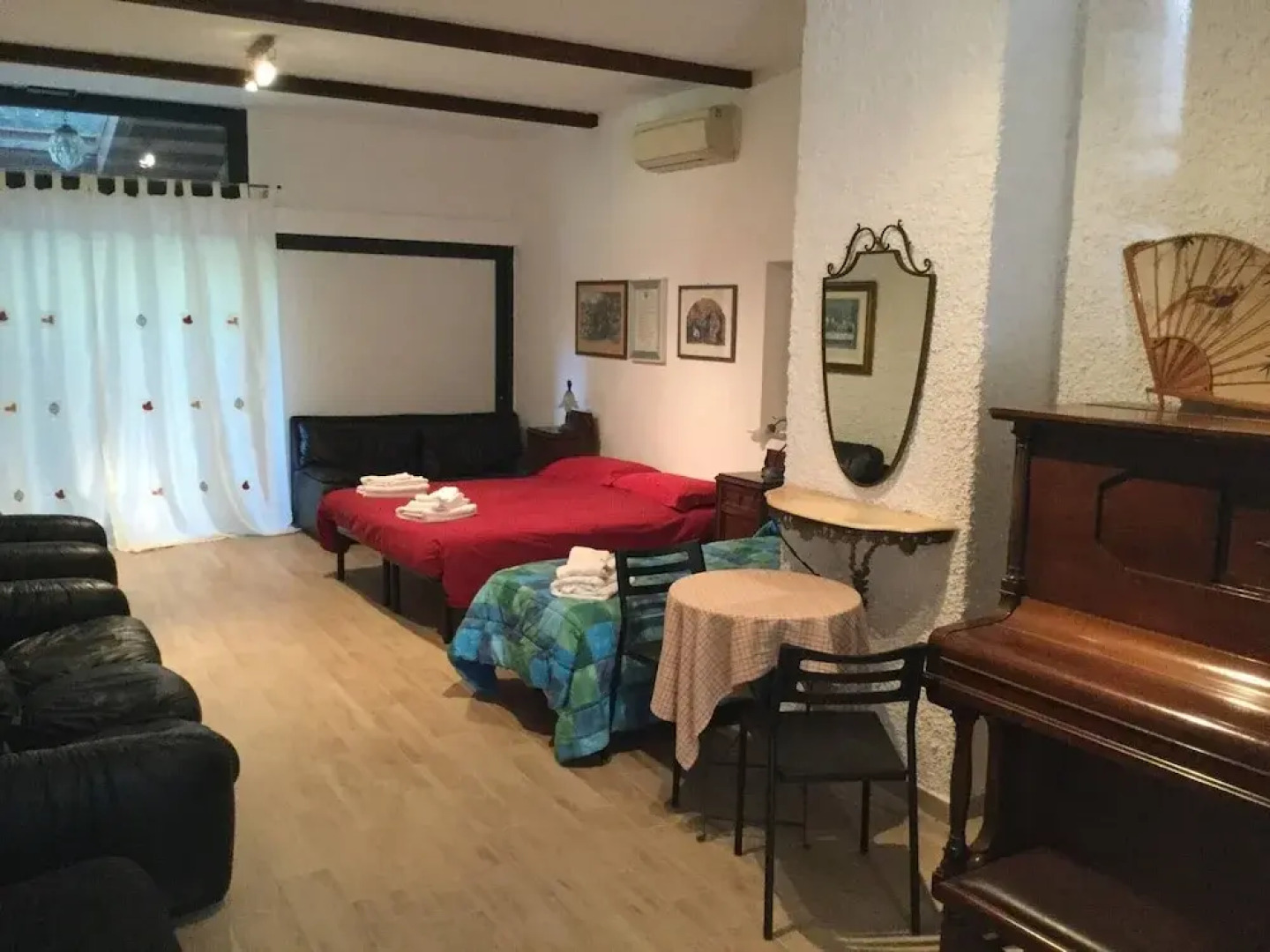 "room in Guest Room - Camera In Antica Corte Milanese"