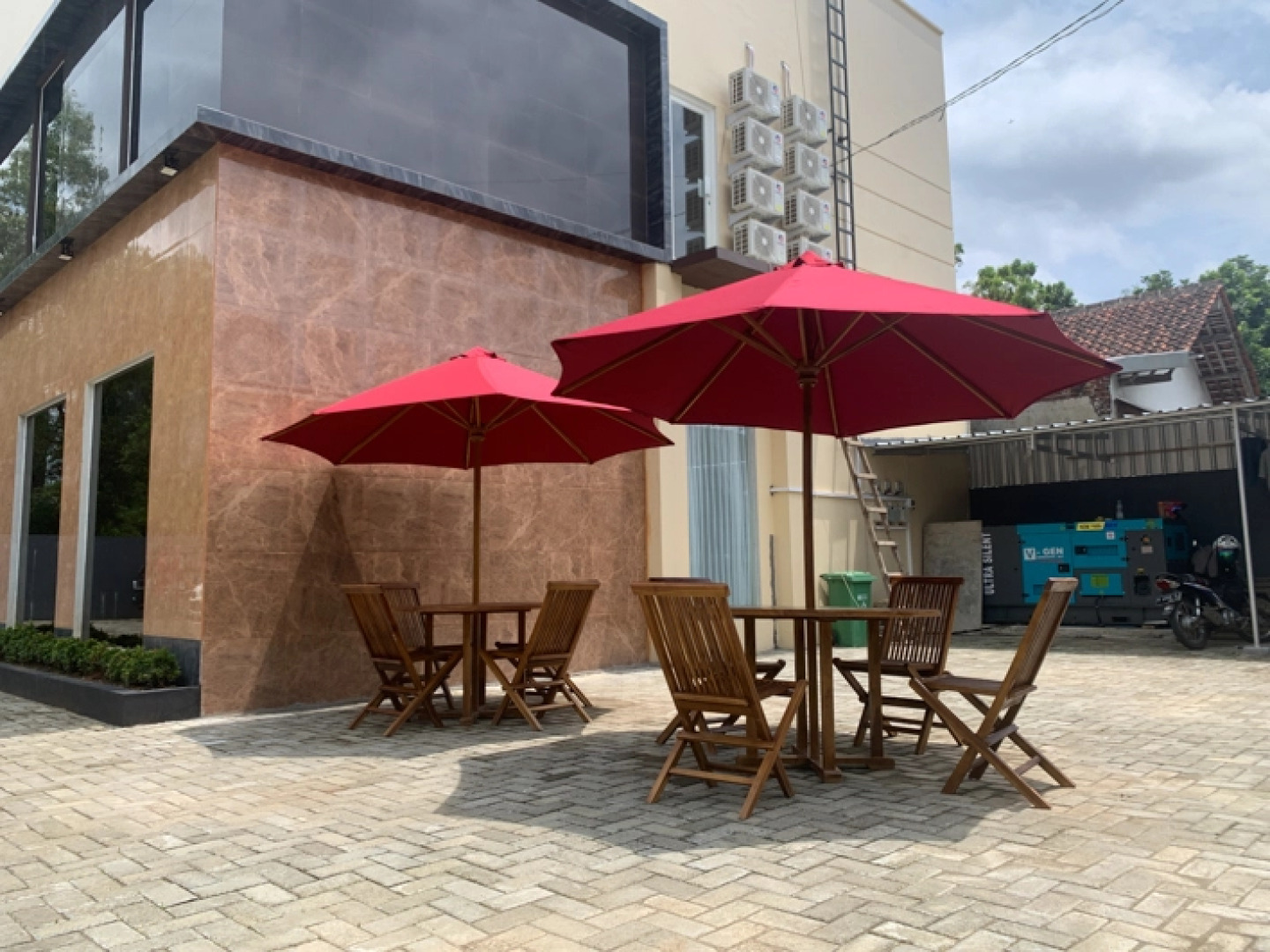 RedDoorz near Alun Alun Purbalingga