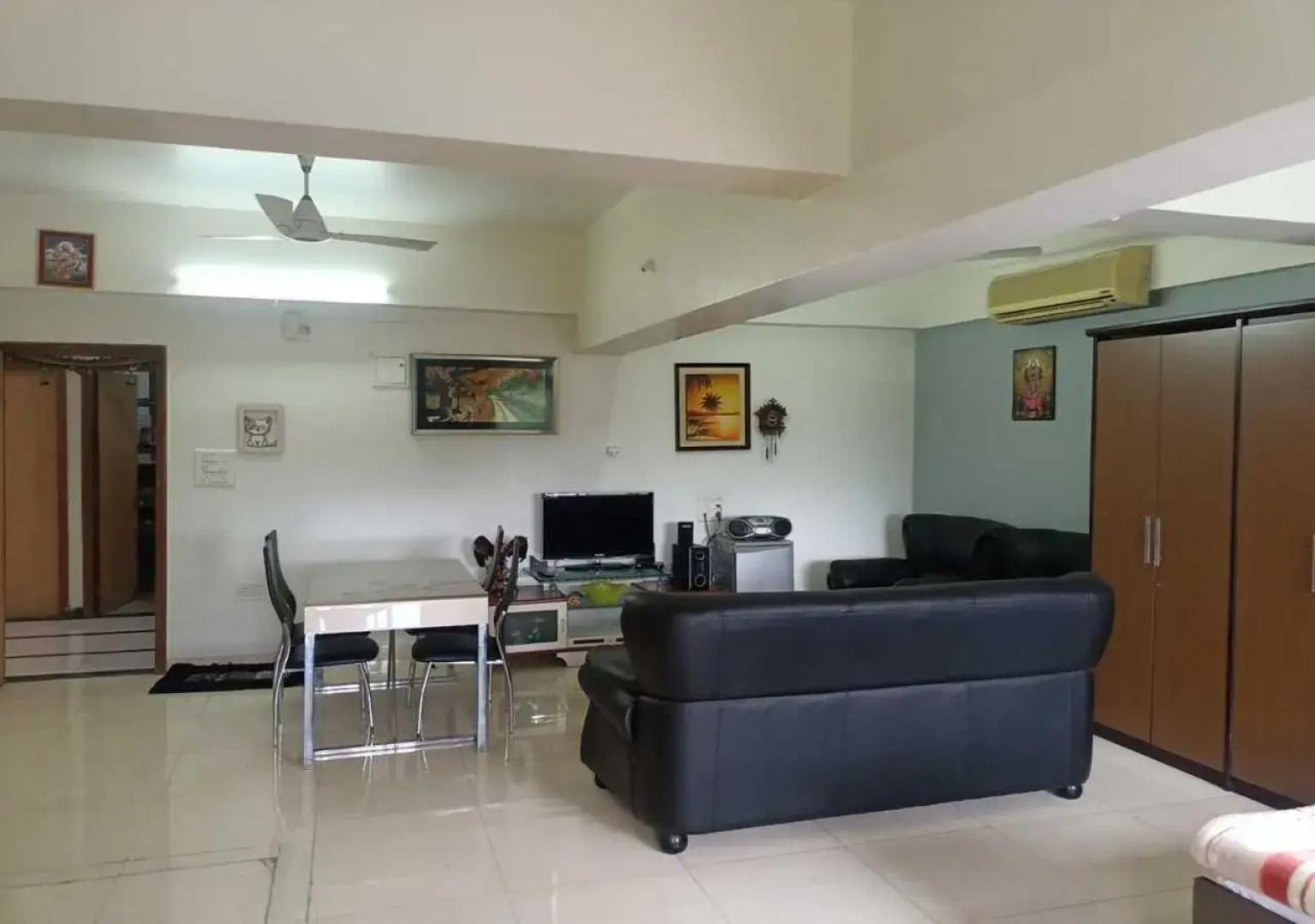 Sarang Lodging & Boarding