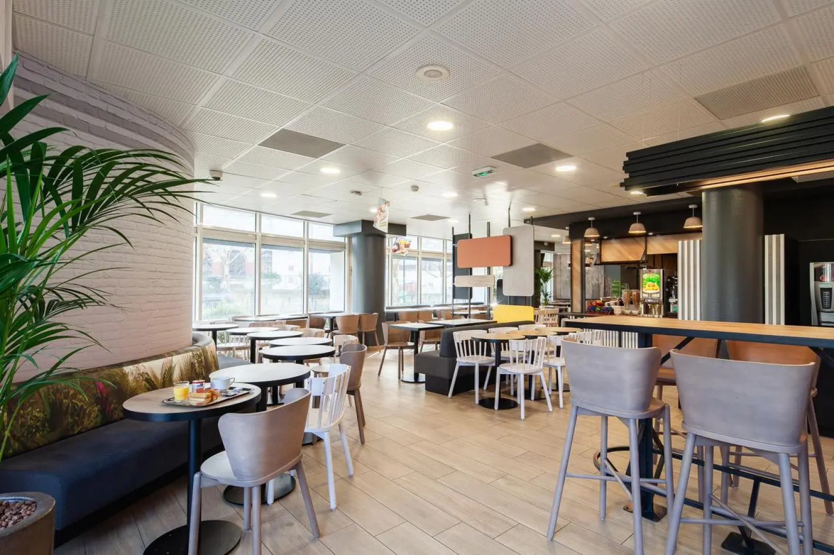 B&B HOTEL Paris Malakoff Parc des Expositions