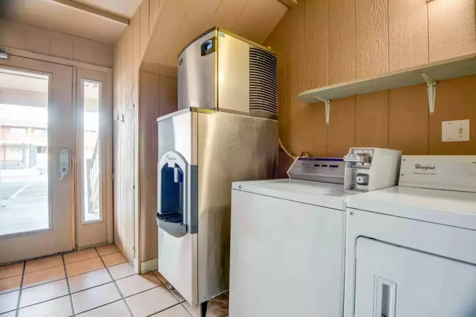 Econo Lodge Inn & Suites Kalispell - Glacier National Park Gateway