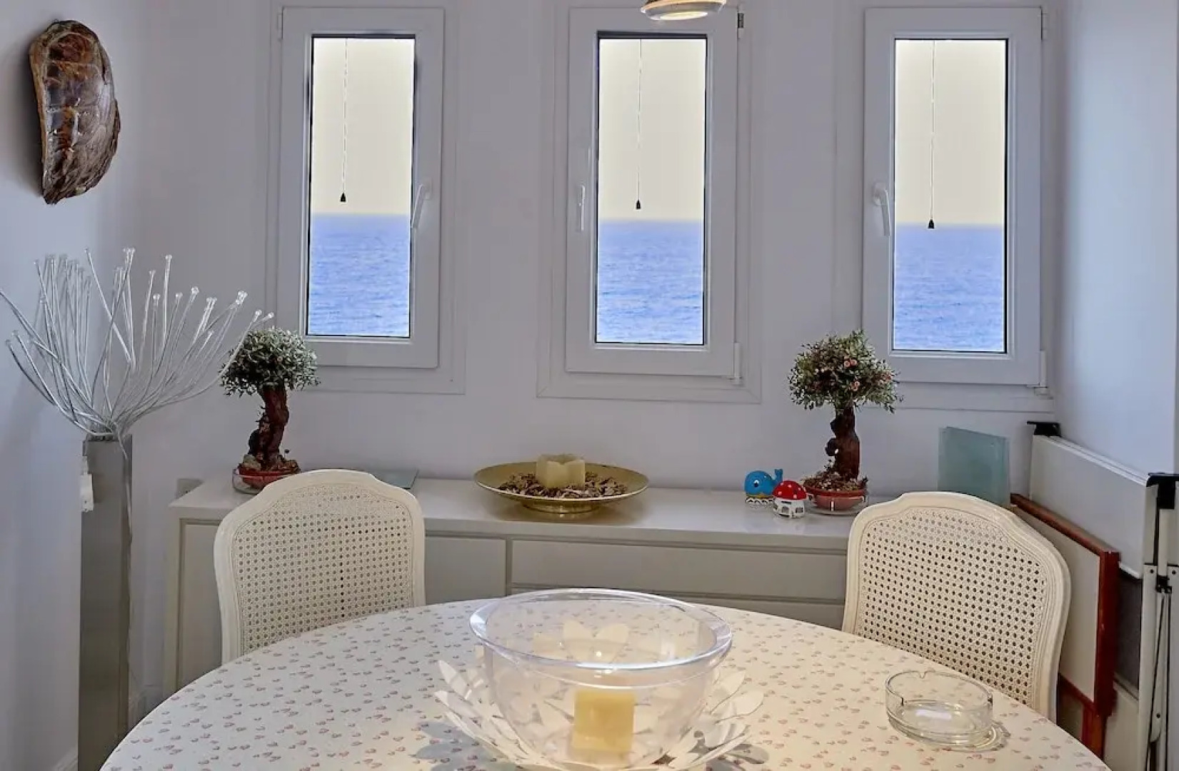 Agios Ioannis Luxurious Beachfront Apt