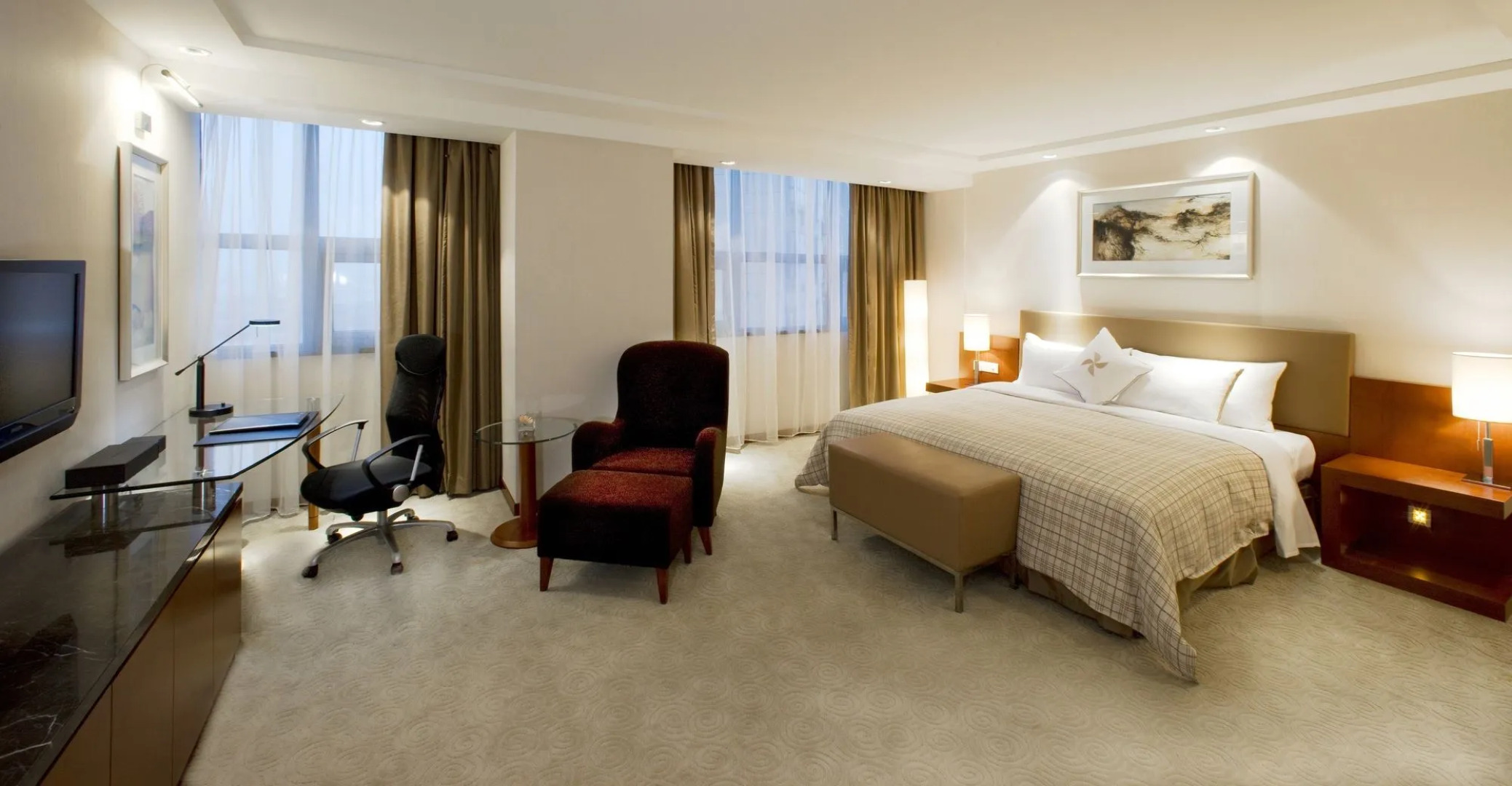 Merryland Traders Hotel