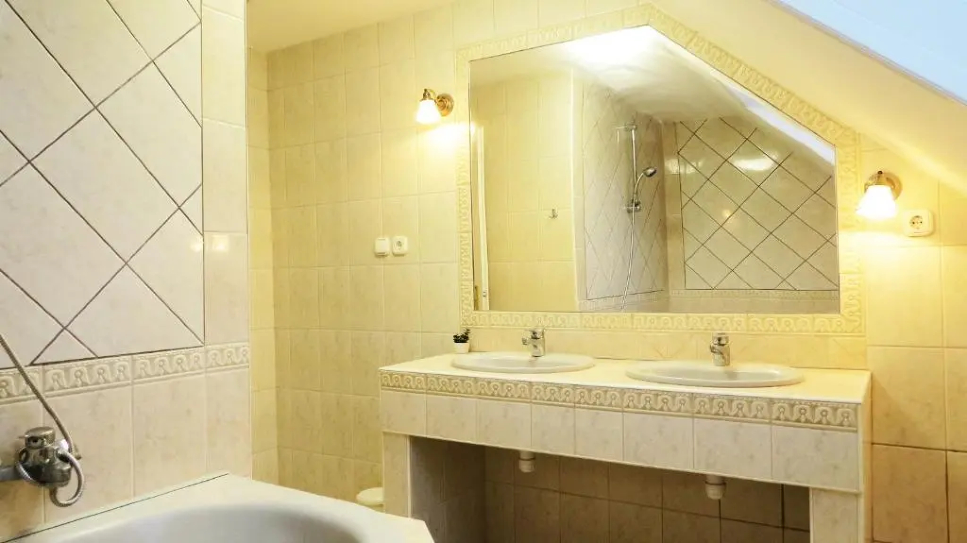 Hőforrás Wellness Vendégház