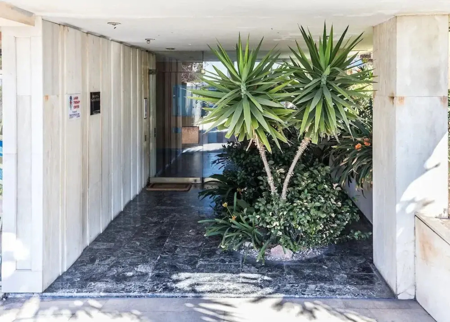 6 persons seaview Athens Riviera