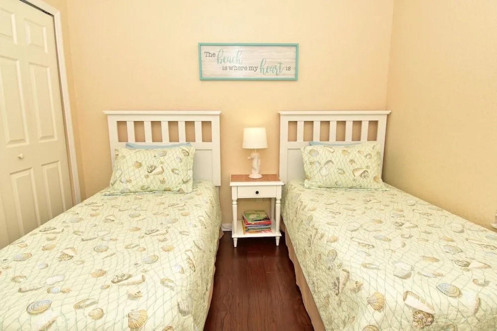 R448MIRA Miramar Delight 4 Br villa by RedAwning