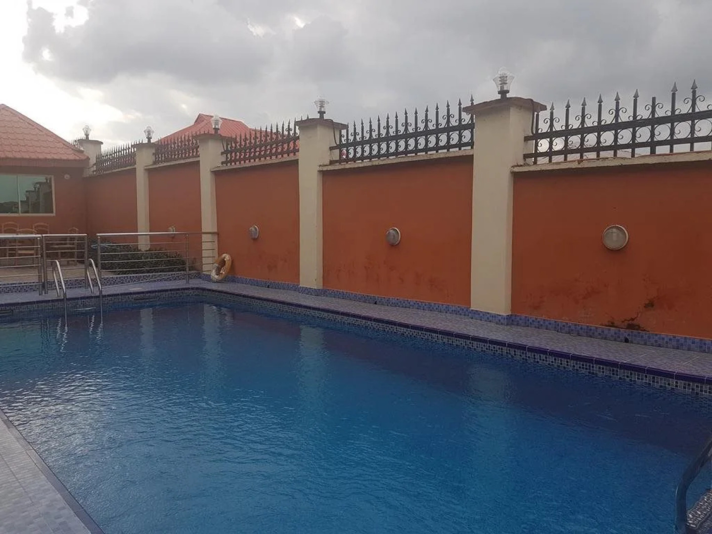 Hallmark Suites - Abeokuta