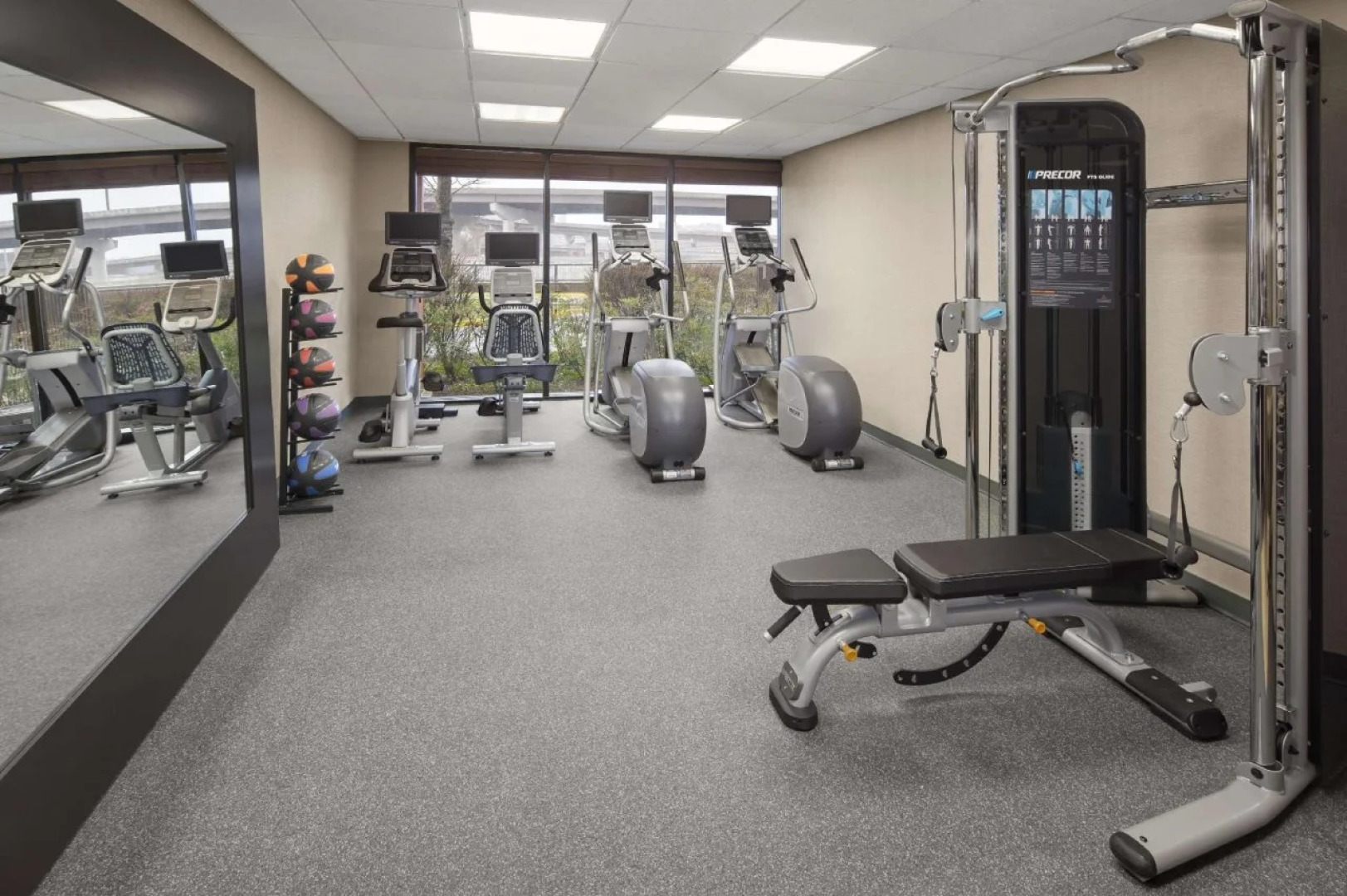 Hampton Inn & Suites Alexandria Old Town Area South