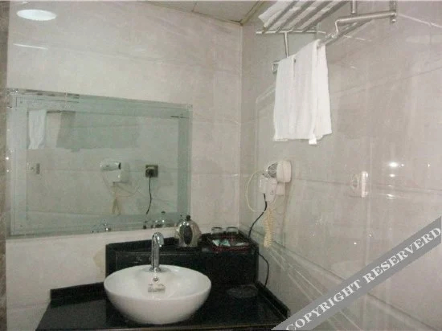 Yunlong Hotel